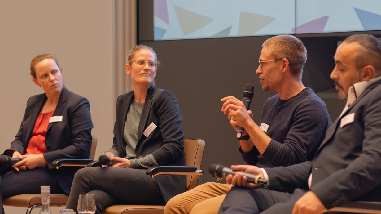 v. L.: Talkrunde mit Jurymitglieder ZukunftsWege: Prof. Dr. Paula Protsch, Dr. Maria Richter, David Rösch, Kadim Tas