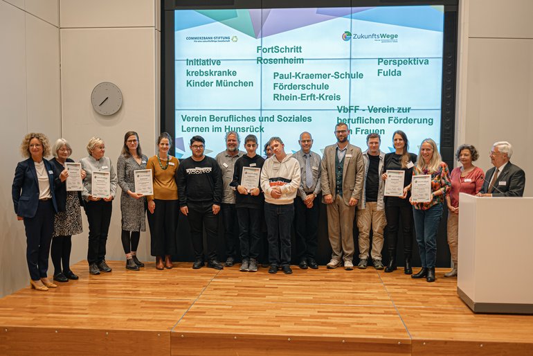 Sonderpreis Shortlist-Kandidaten ZukunftsWege 2023 @Commerzbank-Stiftung